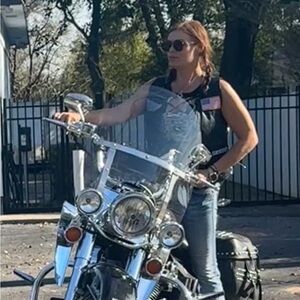 Meet your Posher, Laura